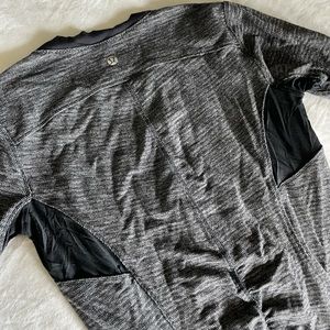 Long sleeve, Lululemon workout top